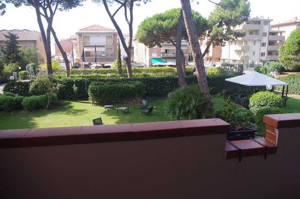Ricci Hotel Marina di Grosseto Esterno foto