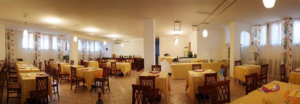 Ricci Hotel Marina di Grosseto Esterno foto